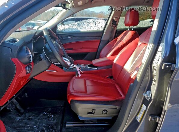 ZASPAJAN1M7D03532 2021 ALFA ROMEO STELVIO Gray Vista interior delantera