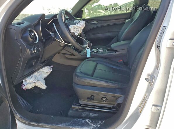 ZASPAJAN2R7D73984 2024 ALFA ROMEO STELVIO White Вид салону спереду