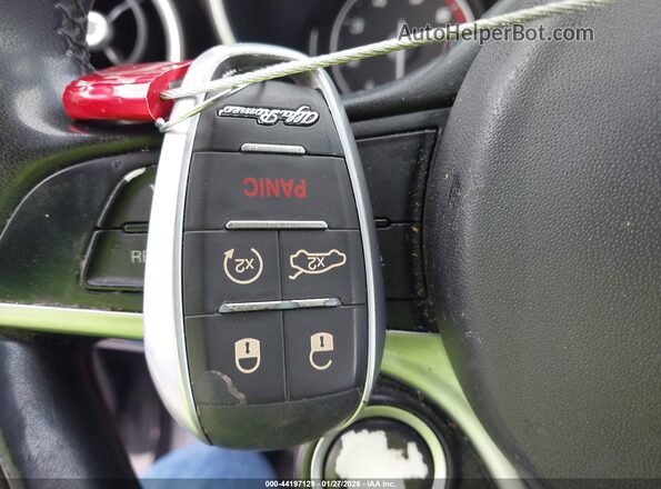 ZASPAJAN6K7C71156 2019 ALFA ROMEO STELVIO Черный Вид панели приборов
