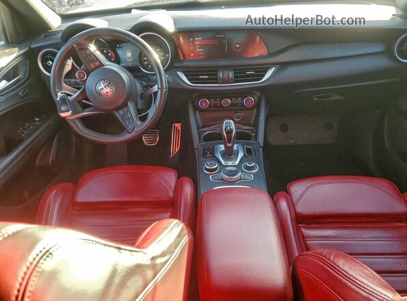 ZASPAJAN8P7D55051 2023 ALFA ROMEO STELVIO Gray Вид панелі приладів
