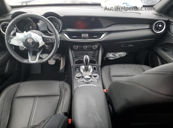ZASPAKAN0N7D40062 2022 ALFA ROMEO STELVIO Silver Dashboard view