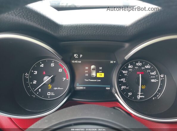 ZASPAKAN8M7D09141 2021 ALFA ROMEO STELVIO White Вид задніх сидінь