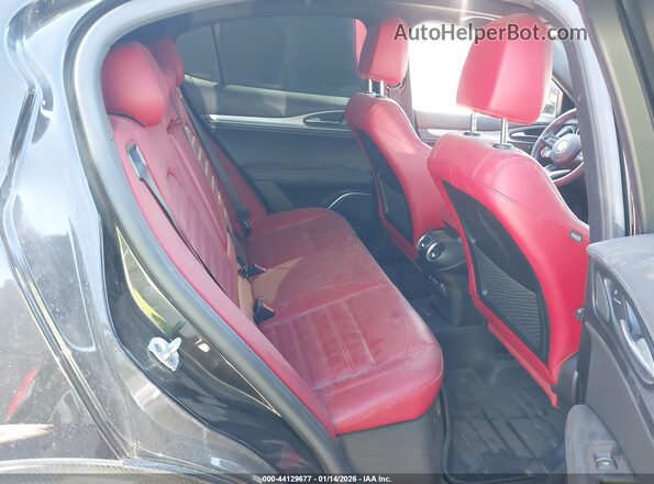 ZASPAKBN2N7D32009 2022 ALFA ROMEO STELVIO Black Vista de la etiqueta del VIN