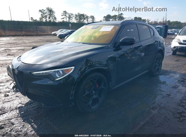 ZASPAKBN2N7D32284 2022 ALFA ROMEO STELVIO Black Front left