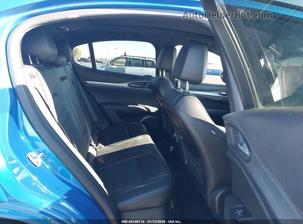 ZASPAKBN5N7D42565 2022 ALFA ROMEO STELVIO Blue Vista de la etiqueta del VIN