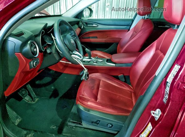 ZASPAKBN7M7D01191 2021 ALFA ROMEO STELVIO Red 