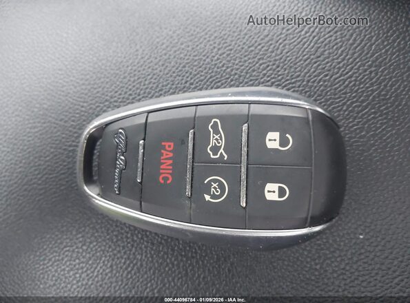 ZASPAKBN7N7D33933 2022 ALFA ROMEO STELVIO White Вид панелі приладів