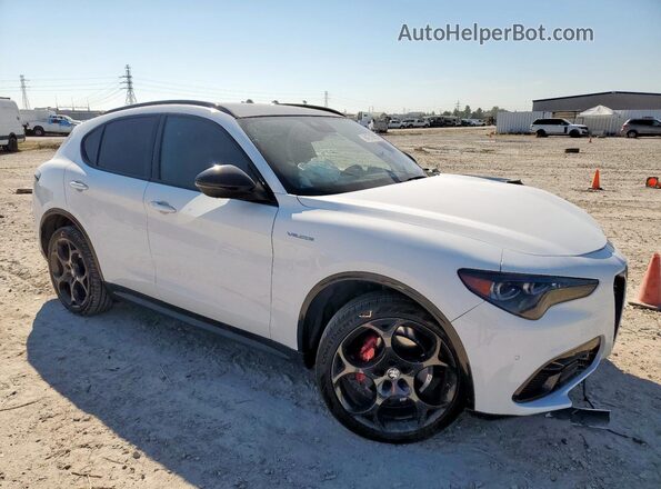 ZASPAKBN7R7D78439 2024 ALFA ROMEO STELVIO White Передня права чверть