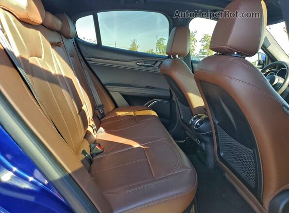 ZASPAKBN8N7D30894 2022 ALFA ROMEO STELVIO Blue Rear interior view