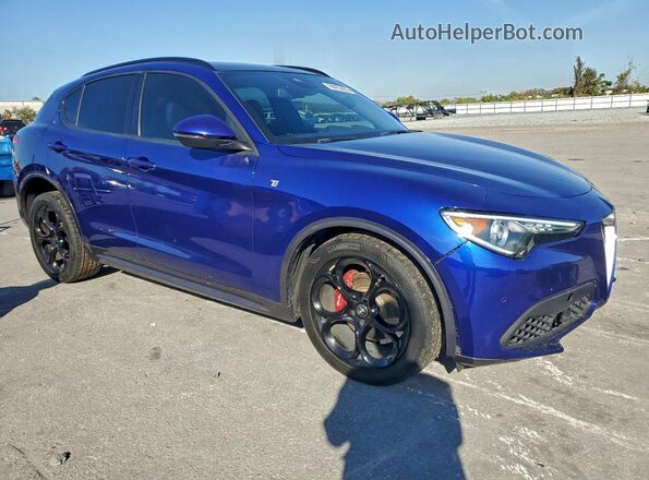 ZASPAKBN8N7D30894 2022 ALFA ROMEO STELVIO Blue Front right