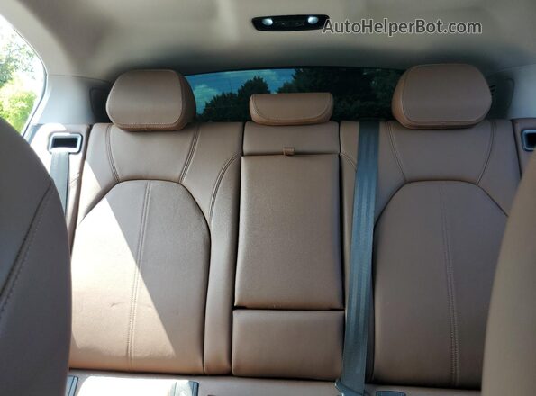 ZASPAKBN9M7D19675 2021 ALFA ROMEO STELVIO Green უკანა სავარძლების ხედი