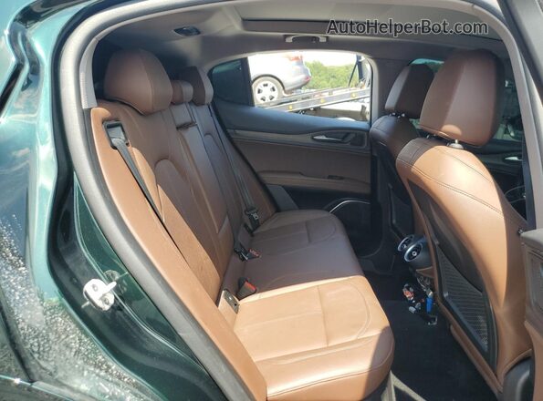 ZASPAKBN9M7D19675 2021 ALFA ROMEO STELVIO Green უკანა სალონის ხედი