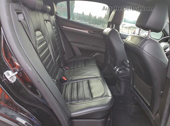 ZASPAKBNXK7C43073 2019 ALFA ROMEO STELVIO Black Вид задньої частини салону