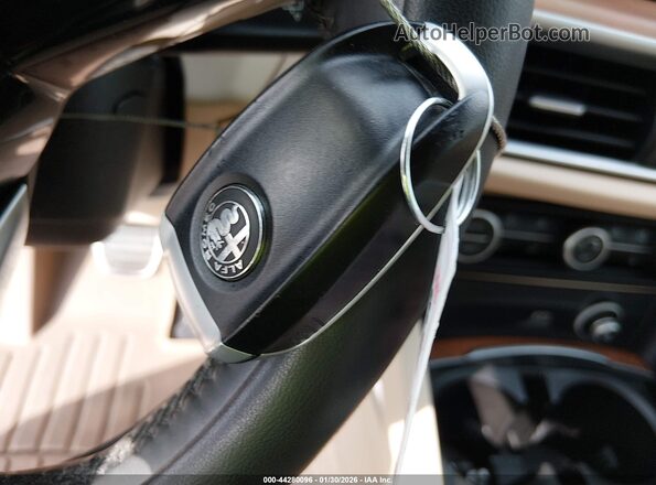 ZASPAKBNXL7C74566 2020 ALFA ROMEO STELVIO Red Vista del salpicadero