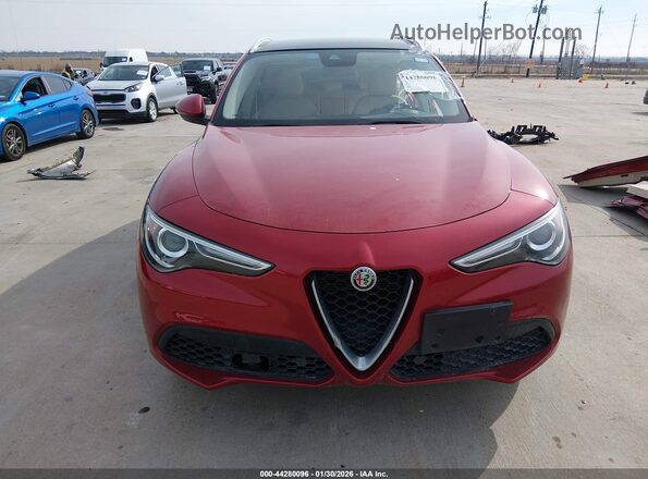 ZASPAKBNXL7C74566 2020 ALFA ROMEO STELVIO Red Vista del cuadro de instrumentos