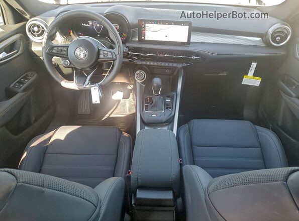 ZASPATAW2S3090502 2025 ALFA ROMEO OTHER Gray Vista del salpicadero
