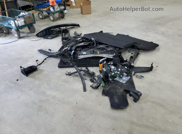 ZASPATCW4R3042331 2024 ALFA ROMEO OTHER Черный Вид подкапотного пространства