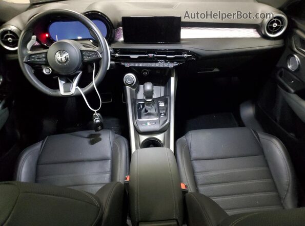 ZASPATCW4R3042331 2024 ALFA ROMEO OTHER Черный Вид панели приборов