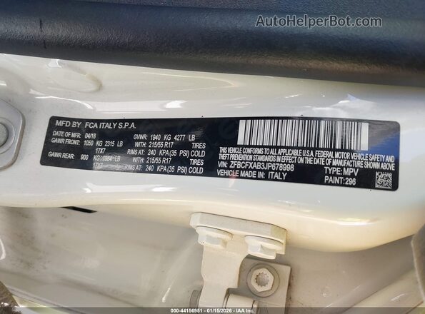 ZFBCFXAB3JP678998 2018 FIAT 500X White ძრავის განყოფილების ხედი