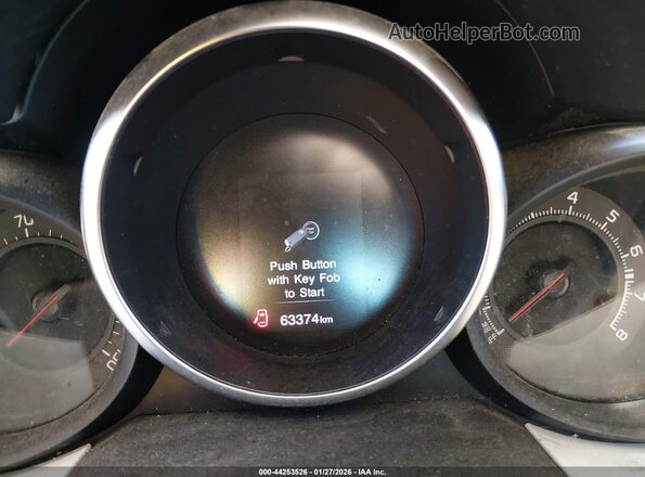 ZFBCFXAB3JP722403 2018 FIAT 500X White Vista de los asientos traseros