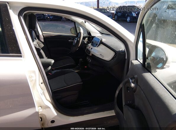 ZFBCFXAB3JP722403 2018 FIAT 500X White Vista interior delantera