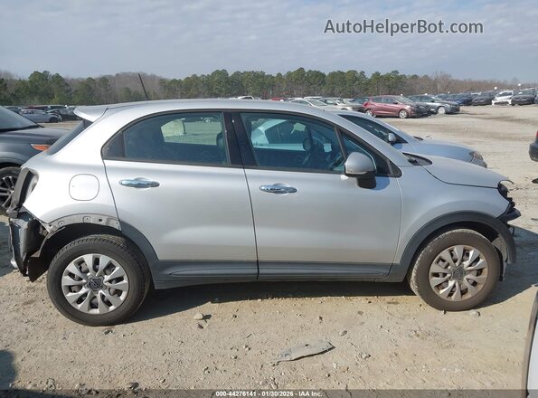 ZFBCFXAB7HP572578 2017 FIAT 500X Silver Вид задньої частини салону