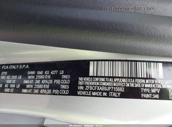 ZFBCFXAB9JP715682 2018 FIAT 500X Silver ძრავის განყოფილების ხედი