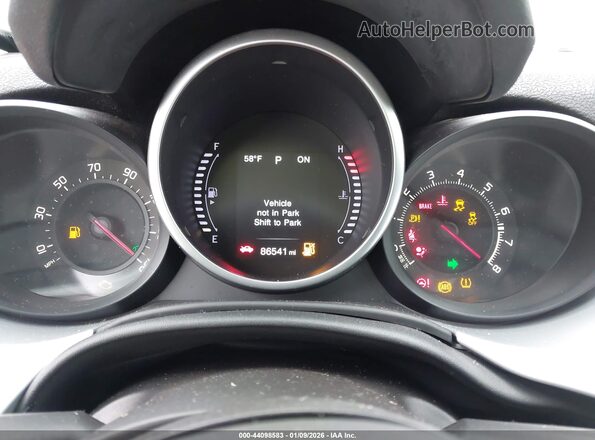 ZFBCFXAB9JP715682 2018 FIAT 500X Silver უკანა სავარძლების ხედი