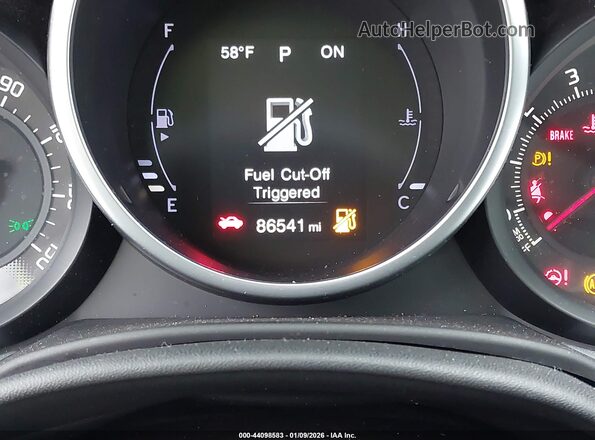 ZFBCFXAB9JP715682 2018 FIAT 500X Silver 