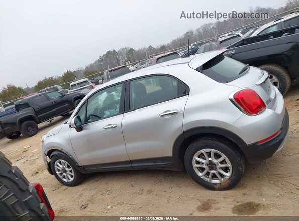 ZFBCFXAB9JP715682 2018 FIAT 500X Silver სალონის 360-გრადუსიანი ხედი