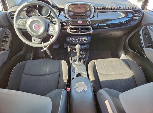 ZFBCFXAT6GP358950 2016 FIAT 500X Black Widok deski rozdzielczej