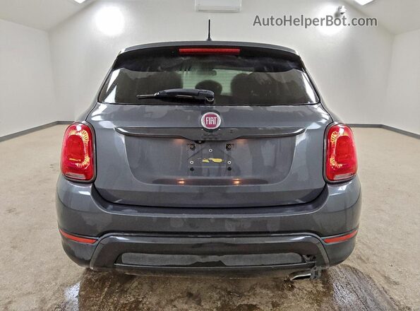 ZFBCFXCB2JP657394 2018 FIAT 500X Gray Rear view
