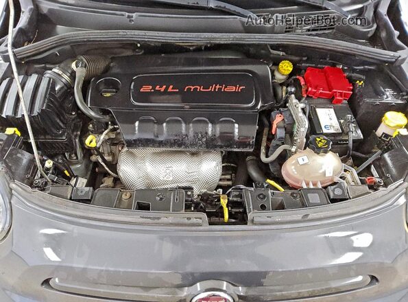 ZFBCFXCB2JP657394 2018 FIAT 500X Gray Engine compartment view