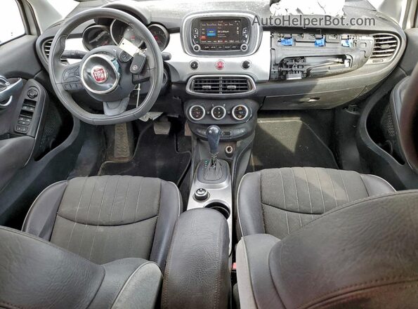 ZFBCFXDB6HP615609 2017 FIAT 500X Silver 