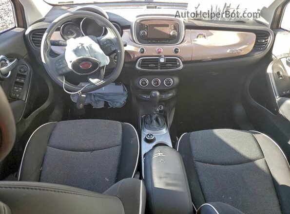 ZFBCFYAB4HP610919 2017 FIAT 500X Желто-коричневый 