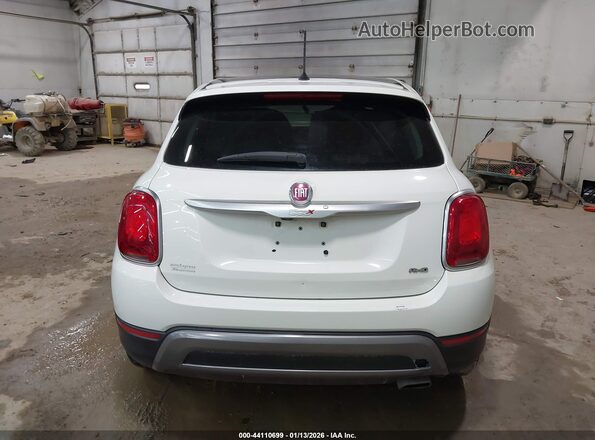 ZFBCFYCB8JP709939 2018 FIAT 500X White 