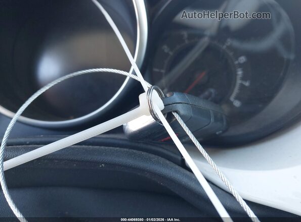 ZFBCFYDB0JP663134 2018 FIAT 500X White Vista del salpicadero