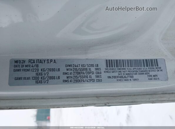 ZFBERFAB6J6J77801 2018 RAM PROMASTER CITY White Engine compartment view
