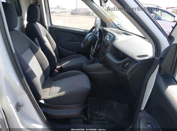 ZFBERFAT2G6B13792 2016 RAM PROMASTER CITY White Vista interior delantera
