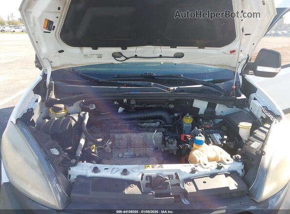 ZFBERFAT3G6C66052 2016 RAM PROMASTER CITY White Հետևի տեսք