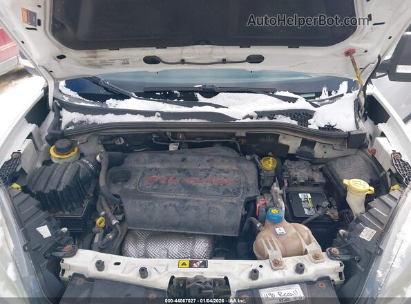 ZFBERFAT4G6B39181 2016 RAM PROMASTER CITY White Հետևի տեսք