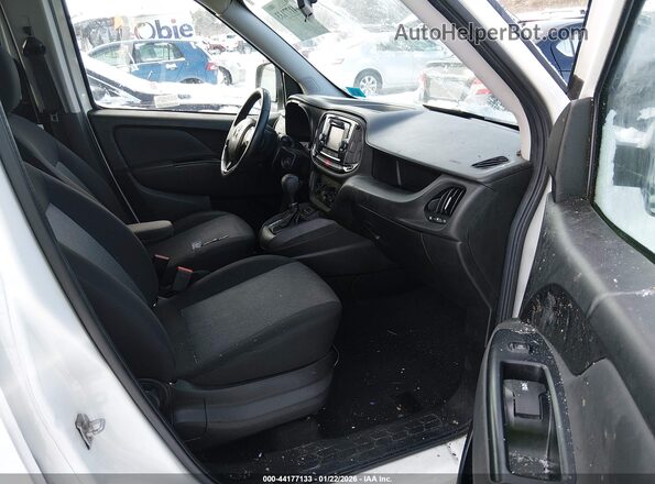 ZFBERFBB1H6D90442 2017 RAM PROMASTER CITY White Front interior view