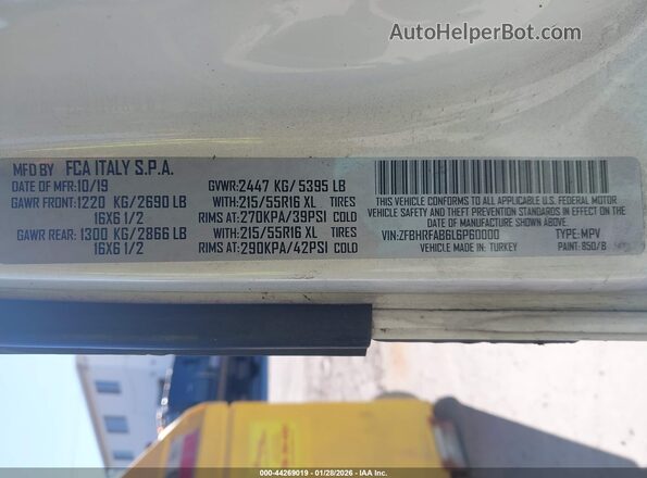 ZFBHRFAB6L6P60000 2020 RAM PROMASTER CITY White Vista del compartimento del motor