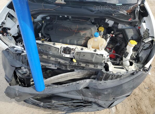 ZFBHRFAB8L6S46763 2020 RAM PROMASTER Белый Вид подкапотного пространства