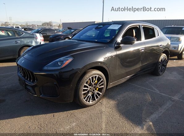 ZN682AVA6P7422827 2023 MASERATI GRECALE Black Przód lewy