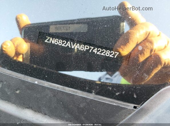 ZN682AVA6P7422827 2023 MASERATI GRECALE Black Widok komory silnika