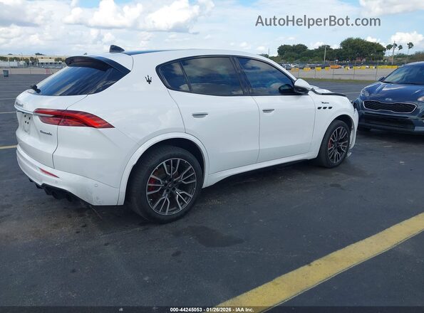 ZN682AVM5P7429147 2023 MASERATI GRECALE White Задня права чверть