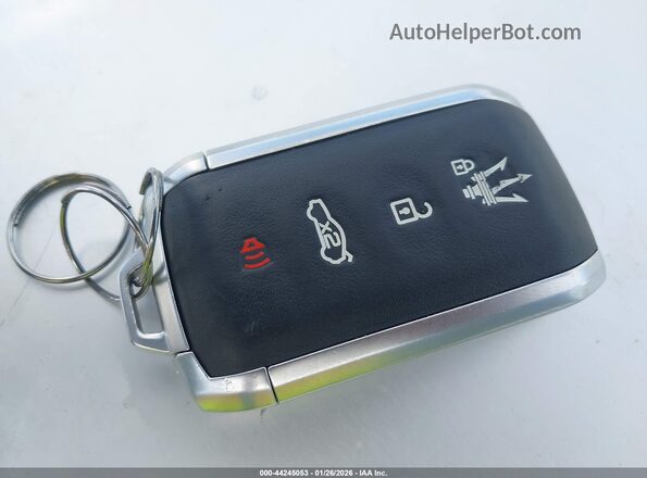 ZN682AVM5P7429147 2023 MASERATI GRECALE White Вид панелі приладів