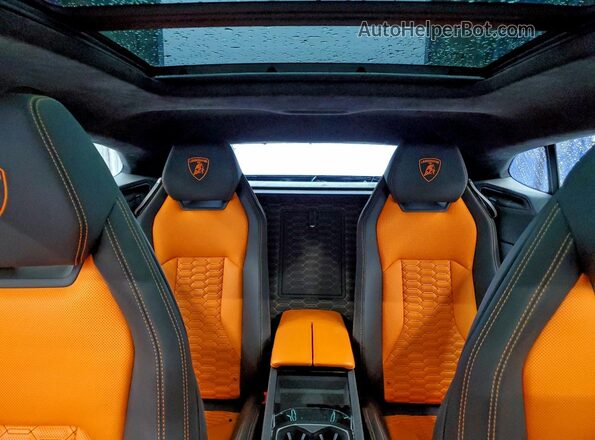 ZPBUA1ZL0KLA01807 2019 LAMBORGHINI URUS Blue Rear seats view