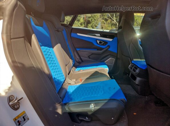 ZPBUA1ZL2LLA08355 2020 LAMBORGHINI URUS White 